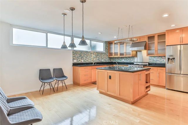 1115 19th, Santa Monica, CA 90403