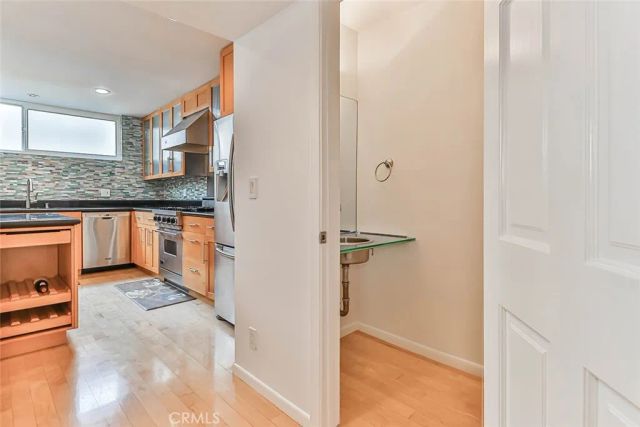 1115 19th, Santa Monica, CA 90403