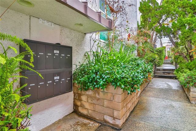 1115 19th, Santa Monica, CA 90403