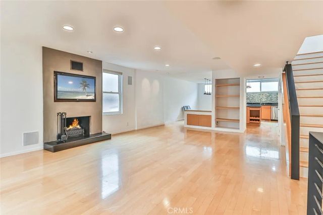 1115 19th, Santa Monica, CA 90403