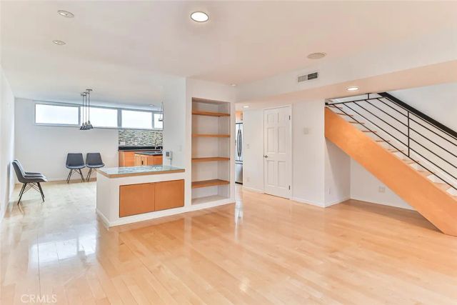 1115 19th, Santa Monica, CA 90403