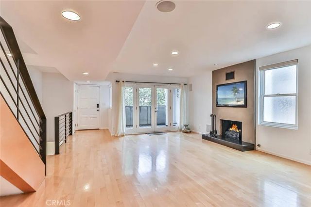1115 19th, Santa Monica, CA 90403