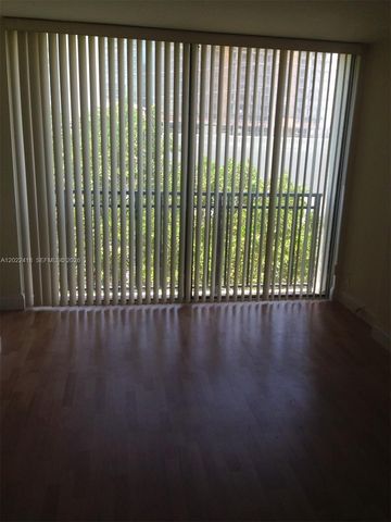 16909 N Bay Rd 520, Sunny Isles Beach, FL 33160