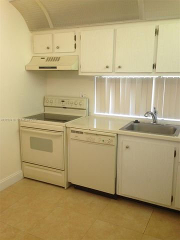 16909 N Bay Rd 520, Sunny Isles Beach, FL 33160