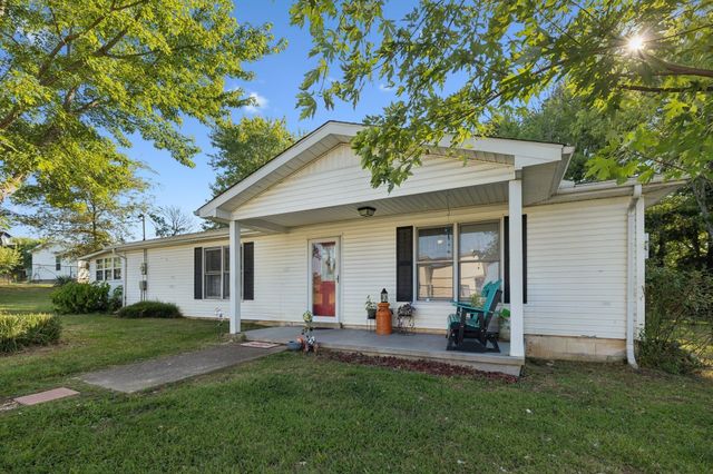 4901 Highway 52, W, Lafayette, TN 37083