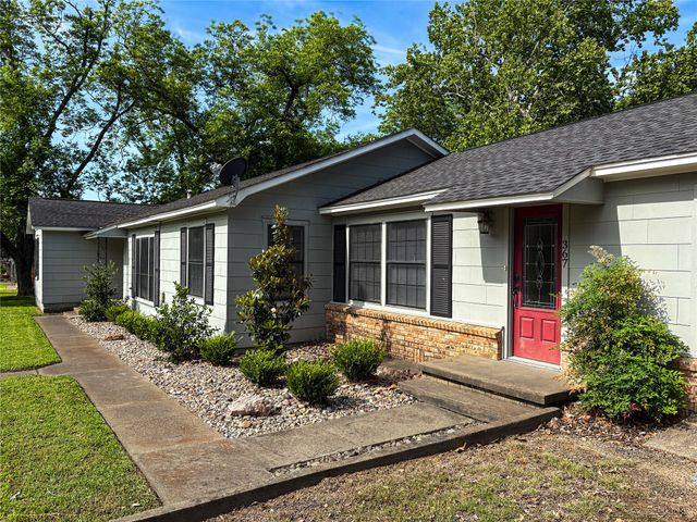 367 Pecan Street, Van, TX 75790
