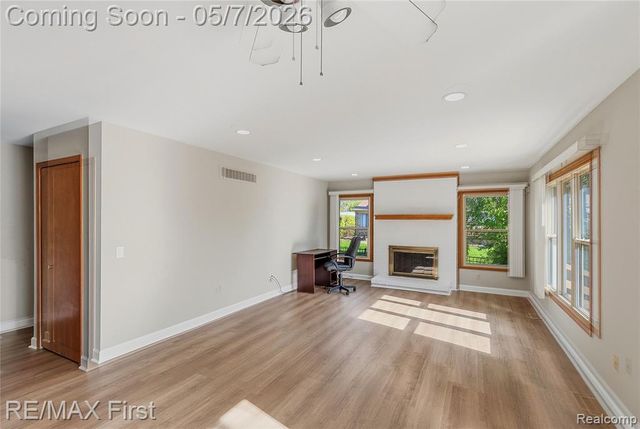 1800 Hillman Drive, Troy, MI 48083