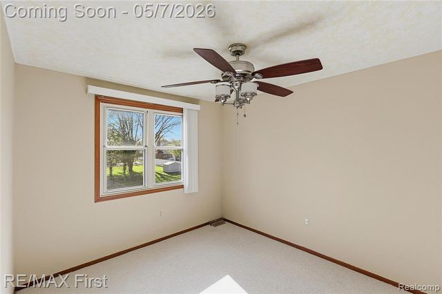 1800 Hillman Drive, Troy, MI 48083