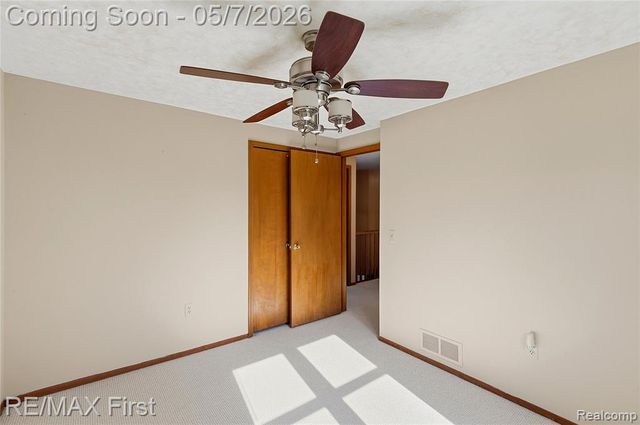 1800 Hillman Drive, Troy, MI 48083