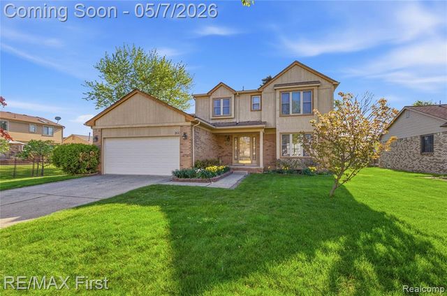 1800 Hillman Drive, Troy, MI 48083