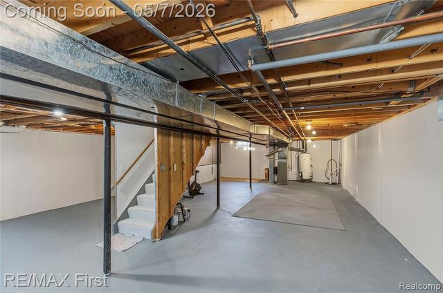 1800 Hillman Drive, Troy, MI 48083