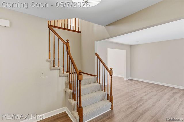 1800 Hillman Drive, Troy, MI 48083