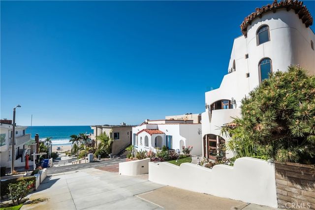 221 30th Street, Manhattan Beach, CA 90266