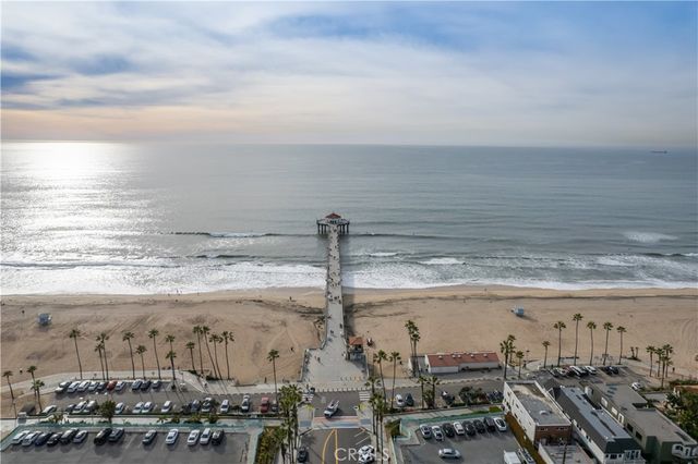 221 30th Street, Manhattan Beach, CA 90266