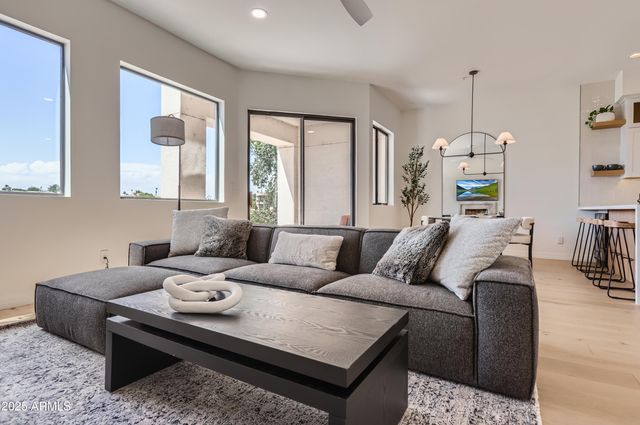 8270 N HAYDEN Road 1010, Scottsdale, AZ 85258