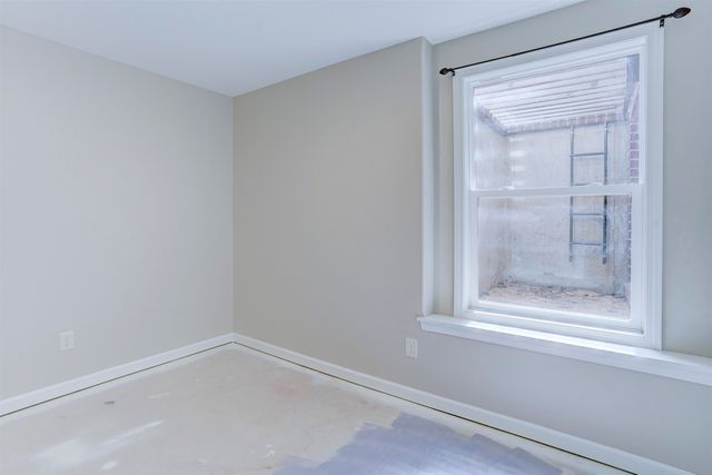 4221 Quail Ridge Dr, Winfield, KS 67156