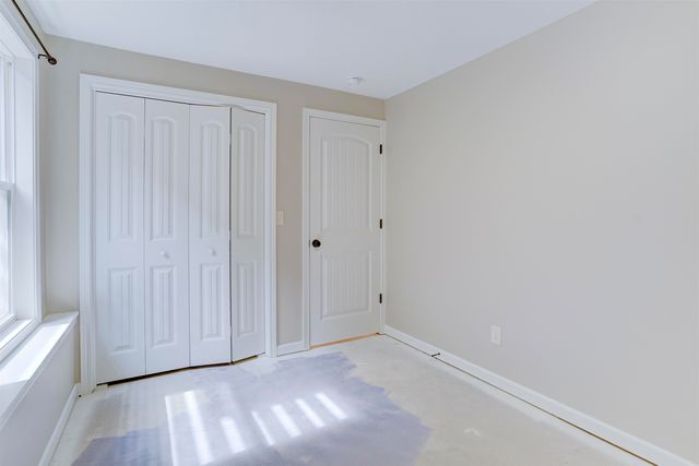 4221 Quail Ridge Dr, Winfield, KS 67156