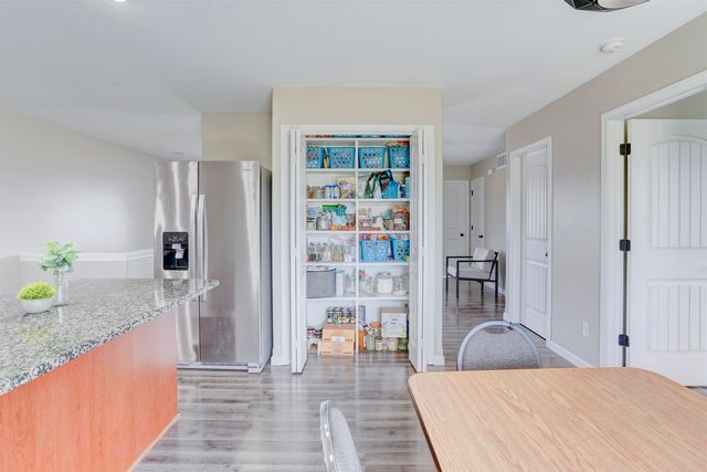 4221 Quail Ridge Dr, Winfield, KS 67156