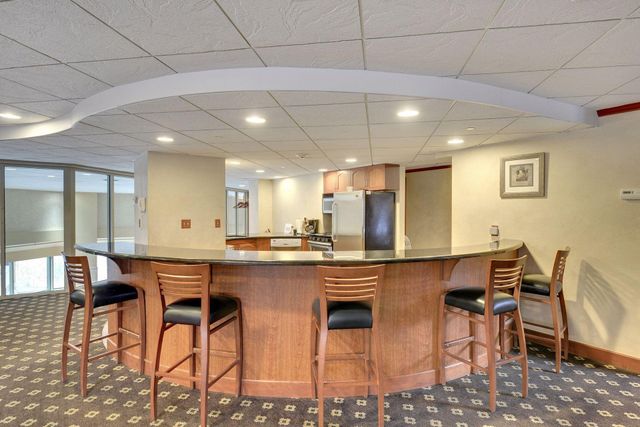 78 10th Street E 1710, Saint Paul, MN 55101