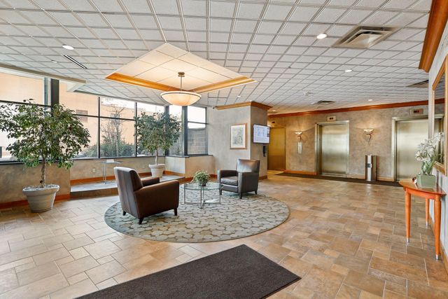 78 10th Street E 1710, Saint Paul, MN 55101