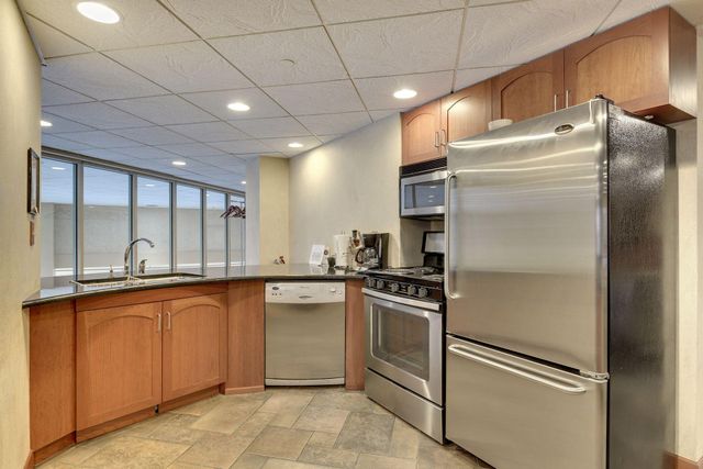 78 10th Street E 1710, Saint Paul, MN 55101