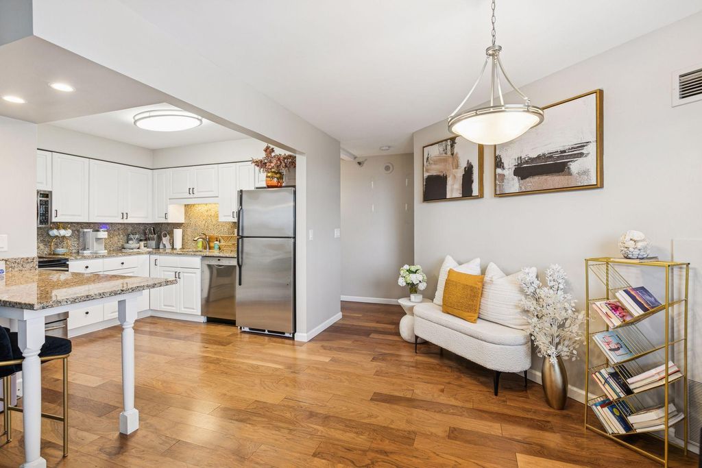 78 10th Street E 1710, Saint Paul, MN 55101 — photo 5