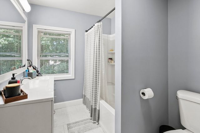 29 Bennett Lane, Lancaster, MA 01523