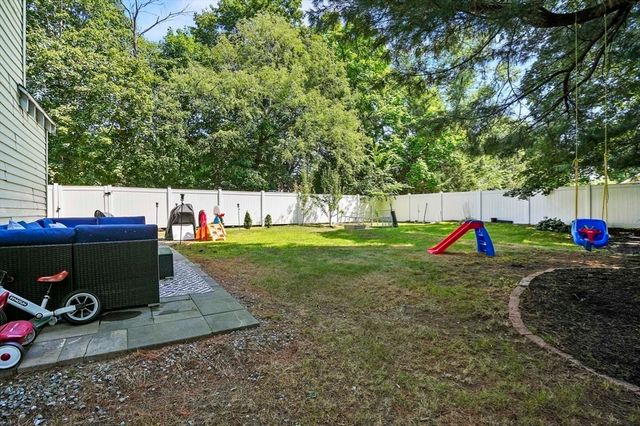 29 Bennett Lane, Lancaster, MA 01523