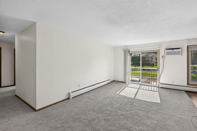 921 11th Avenue S 5, Hopkins, MN 55343