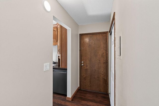 921 11th Avenue S 5, Hopkins, MN 55343