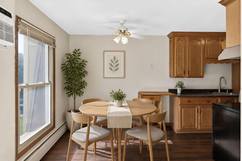 921 11th Avenue S 5, Hopkins, MN 55343 — photo 2
