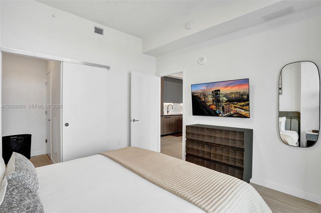580 72nd Street 1809, Miami Beach, FL 33141