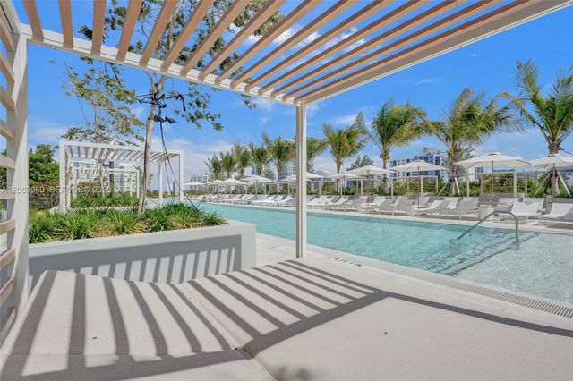 580 72nd Street 1809, Miami Beach, FL 33141