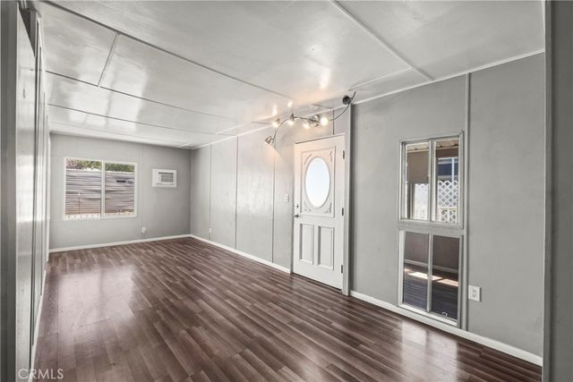 3157 E AVE I B2, Lancaster, CA 93535