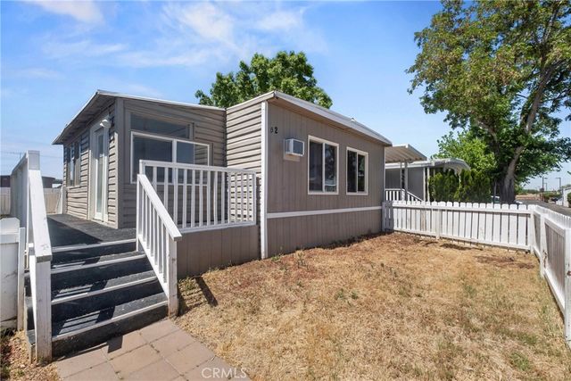3157 E AVE I B2, Lancaster, CA 93535