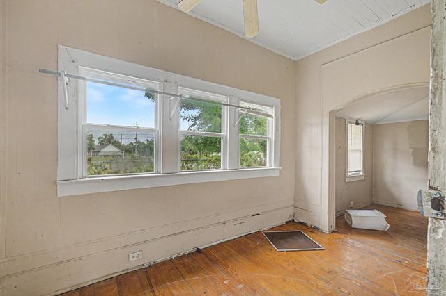 2410 N Tarragona St, Pensacola, FL 32503