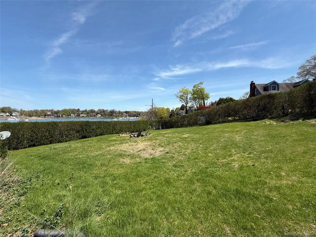 293 W Shore Road 1, Huntington, NY 11743