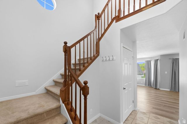 7910 S PEAR TREE CIR, Sandy, UT 84094
