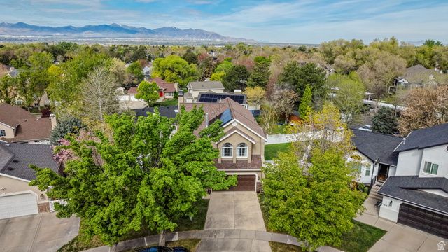 7910 S PEAR TREE CIR, Sandy, UT 84094