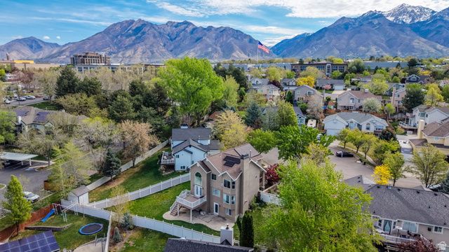 7910 S PEAR TREE CIR, Sandy, UT 84094