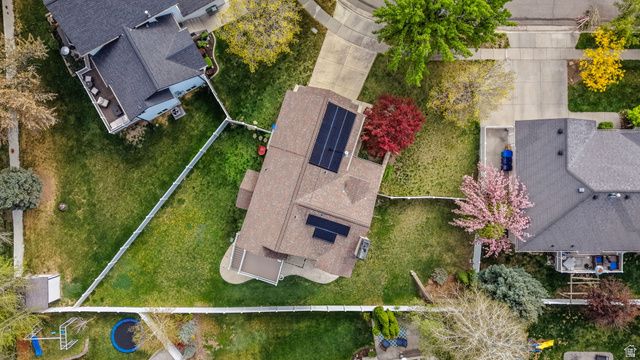 7910 S PEAR TREE CIR, Sandy, UT 84094
