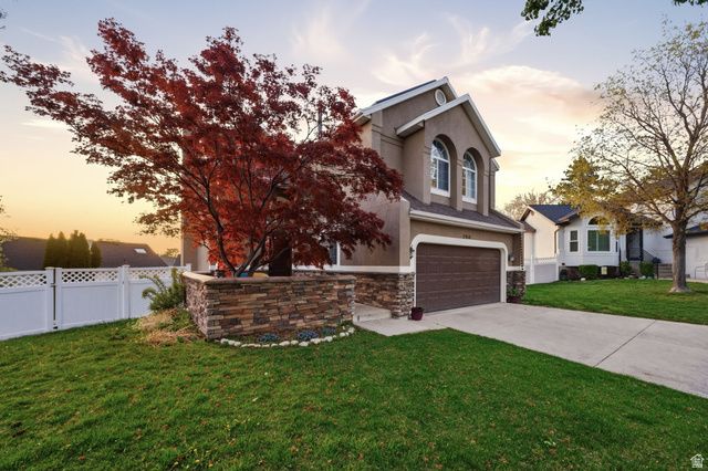 7910 S PEAR TREE CIR, Sandy, UT 84094