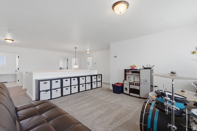 4229 W 6025 S, Roy, UT 84067