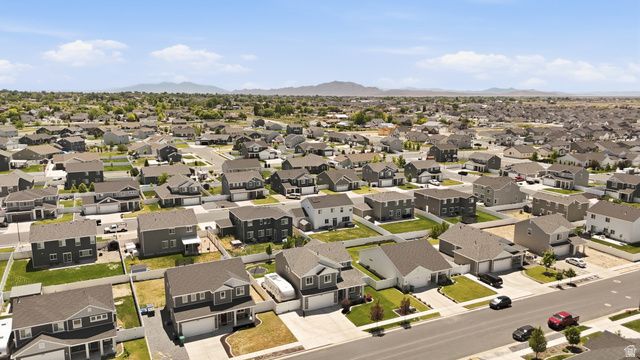 4229 W 6025 S, Roy, UT 84067