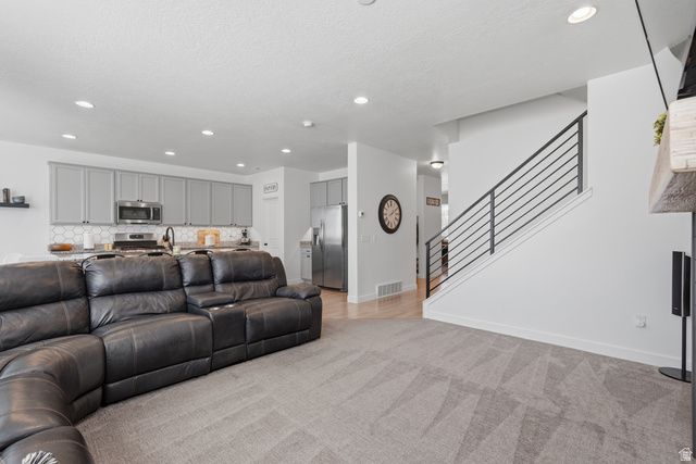 4229 W 6025 S, Roy, UT 84067