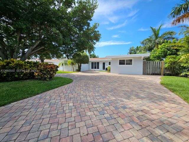 2770 NE 30th Street, Lighthouse Point, FL 33064