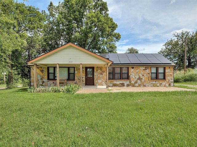 209 W Etowah Road, Noble, OK 73068