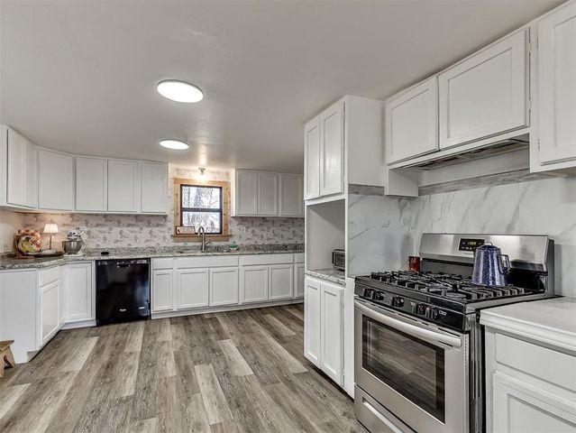 209 W Etowah Road, Noble, OK 73068