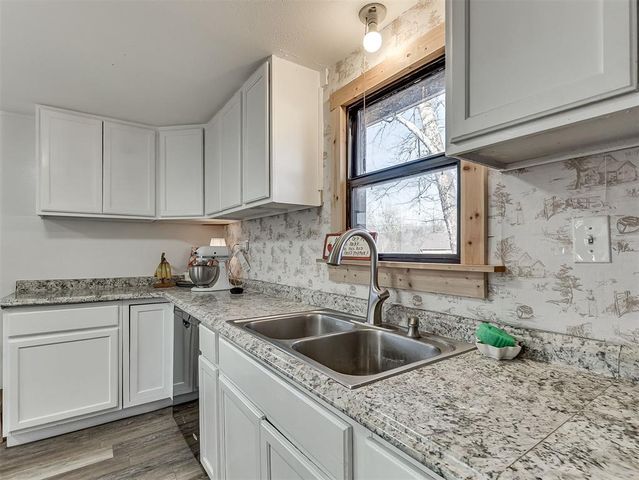 209 W Etowah Road, Noble, OK 73068