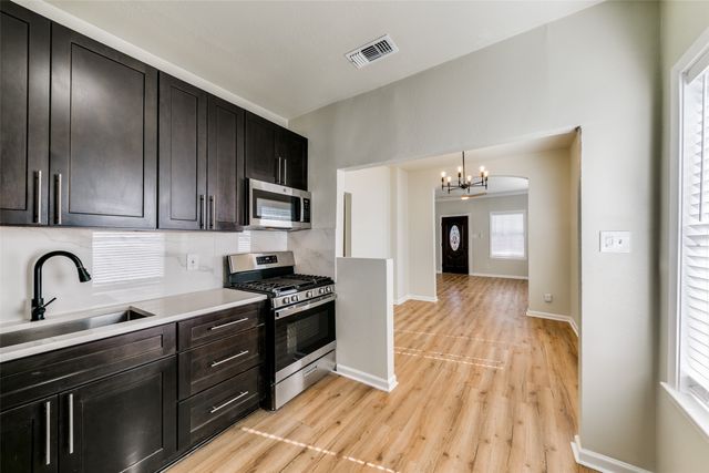 2633 S Denley Drive, Dallas, TX 75216
